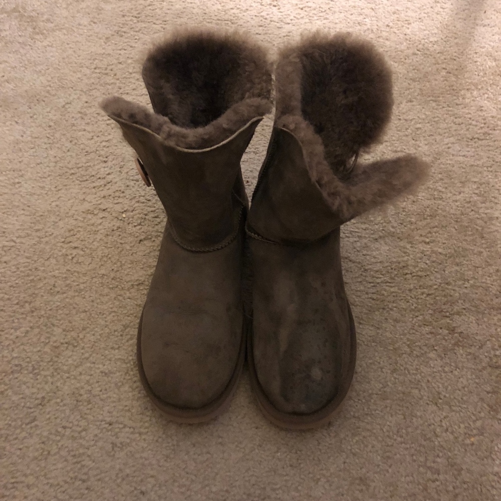 UGGS - worn once